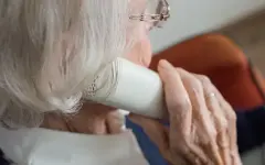 Казахстанская пенсионерка заработала 20 млн долларов, но их заморозил Банк Лондона