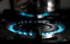 Газ идет в города-спутники