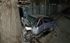 Разборки дома обернулись серьезной аварией в Алматы: водитель в тяжелом состоянии