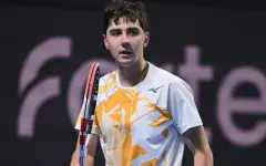 Казахстанский теннисист пробился в третий круг супертурнира в Майами