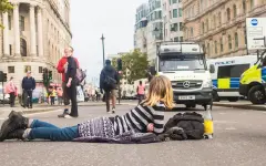 Подростка-исламистку не принимают врачи, и полиция Германии охраняет ее круглосуточно