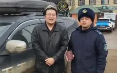 Машина заглохла в дороге: полицейский помог иностранцу в Актюбинской области