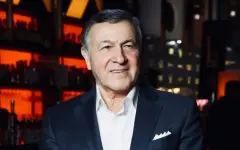 Отец богатейшего бизнесмена Эмина Агаларова в 70 лет женился на 27-летней избраннице