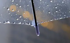 Казахстан накроют шквал, ливни и гололед