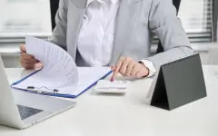 Отсутствие автоматизации и сжатые сроки: казахстанцы жалуются на сложности при сдаче налоговой отчетности