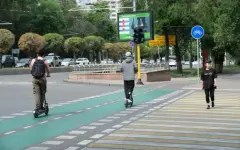 Какие изменения ждут казахстанцев в сфере движения электросамокатов