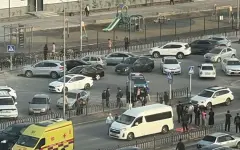 Минивэн насмерть сбил первоклассницу на пешеходном переходе прямо перед школой в Атырау