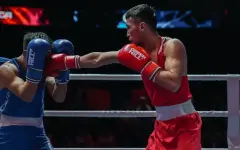 Лидера казахстанского бокса не пустили в финал ЧА-2026