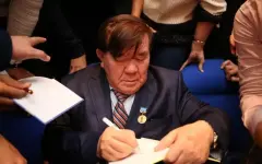 Мухтар Шаханов госпитализирован в реанимацию: поэт находится в тяжелом состоянии