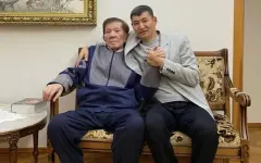 Выдающийся казахстанский поэт Мухтар Шаханов попал в больницу