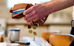 Около 30 должников по алиментам наказали в ВКО