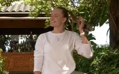 Рыбакиной пожелали белый Porsche на турнире WTA-500 в Штутгарте