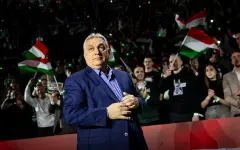 Орбан поздравил Мадьяра с победой на парламентских выборах в Венгрии