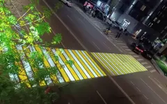 В Алматы тестируют новую систему освещения пешеходных переходов