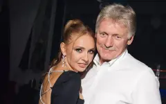 Королева льда Татьяна Навка показала фото с Дмитрием Песковым в честь своего 51-летия