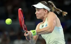 Елена Рыбакина пробилась в третий круг турнира WTA 500 в Штутгарте