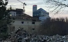 «Золотая» земля за копейки: у жителей поселка в центре Астаны со скандалом отбирают дома