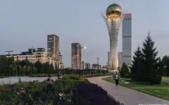 Жительница Астаны заявила о конфликте с застройщиком из-за перепутанных кладовок