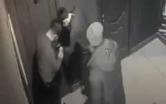 Поймали в туалете: видео с избиением уединившихся парней шокировало Казнет