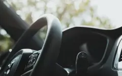 Мошенники убедили казахстанку продать машину в два раза дешевле