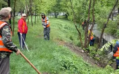 В Алматы в рамках Мөлдір бұлақ проведена очистка прибрежных территорий