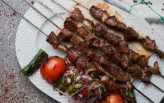 Шашлычный этикет для желудка: как снизить вред от жарки мяса