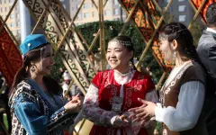 Плюс 10 позиций за год: Казахстан укрепил позиции в рейтинге счастья