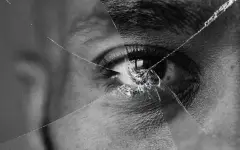 После 25 лет работы ученые создали терапию от слепоты и получили важную премию