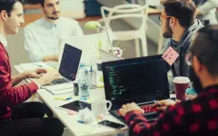 Казахстан обновляет миграционную политику и вводит новые квоты