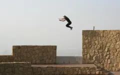 Четыре знака зодиака ждет мощный рывок до конца апреля-2026