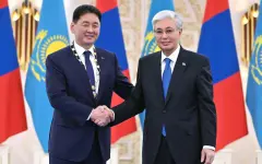 Касым-Жомарт Токаев наградил Ухнаагийна Хурэлсуха орденом «Алтын Қыран»