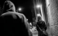 150 звонков и угрозы: сталкер несколько месяцев преследовал астанчанку