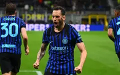 Дубль Чалханоглу помог Интеру пробиться в финал Кубка Италии по футболу