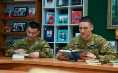 Солдат должен прочесть не менее 5 книг за службу - Минобороны