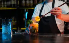 Заведения общепита могут получить крупный штраф за контент с алкоголем