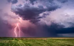 Сильный дождь с грозой пройдет в Таразе и Шымкенте