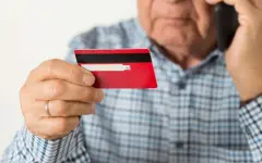 Мошенники пытались выманить данные у пенсионера в Астане