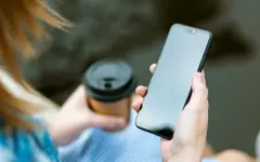 Казахстанская система верификации смартфонов признана успешной, но зачем АЗРК ее переигрывать?