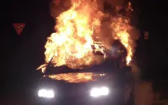 Маневры, мощный удар, пожар: жесткое ДТП под Алматы попало на видео