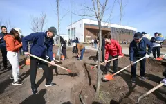 Сенаторы приняли участие в экоакции «Таза Қазақстан»