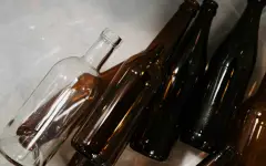 Почему после 40 лет алкоголь становится опаснее для здоровья, объяснил врач