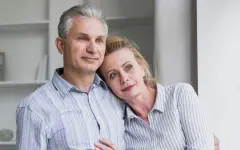 Тишина вместо конфликтов: что разрушает браки после 50 лет