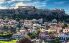 Места больше нет: в Афинах начнут бороться с наплывом туристов