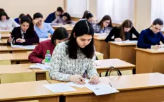 Отчисленным студентам заново присуждали гранты — о нарушениях заявили в ВАП