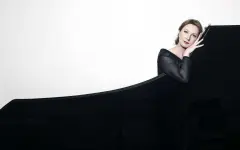 В Астане прошел концерт Музы Рубацките