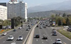 В Алматы запустили первую LEZ-зону для автомобилей: пока без штрафов и ограничений