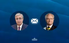 Глава государства поздравил короля Швеции с юбилеем