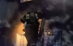 Пожарные спасли 15 человек при пожаре в Павлодаре