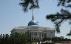 Глава государства поздравил соотечественников с Праздником единства народа Казахстана