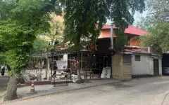 Незаконный мини-маркет снесли в Алматы по решению суда